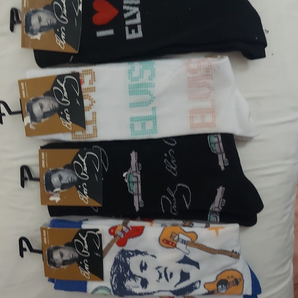 Lot 4 Pair ELVIS Presley Crazy Socks  Crew Graphic Prints NEW One Size 7-12